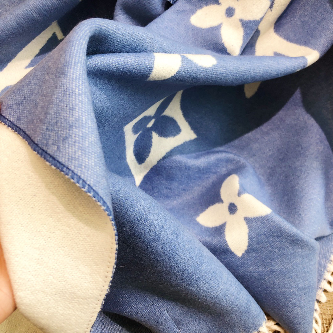 Shawl - view 7