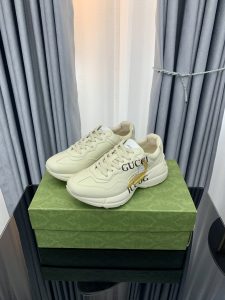 Sneakers - view 5