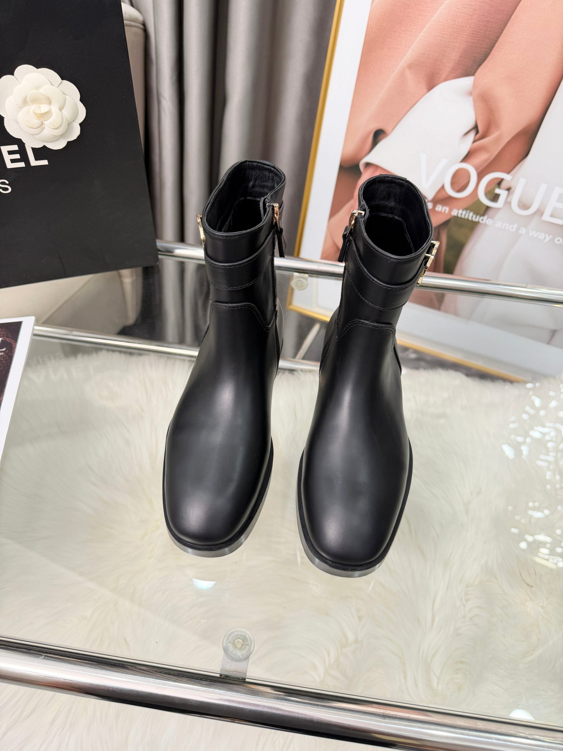 Boots - view 5