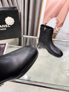 Boots - view 7
