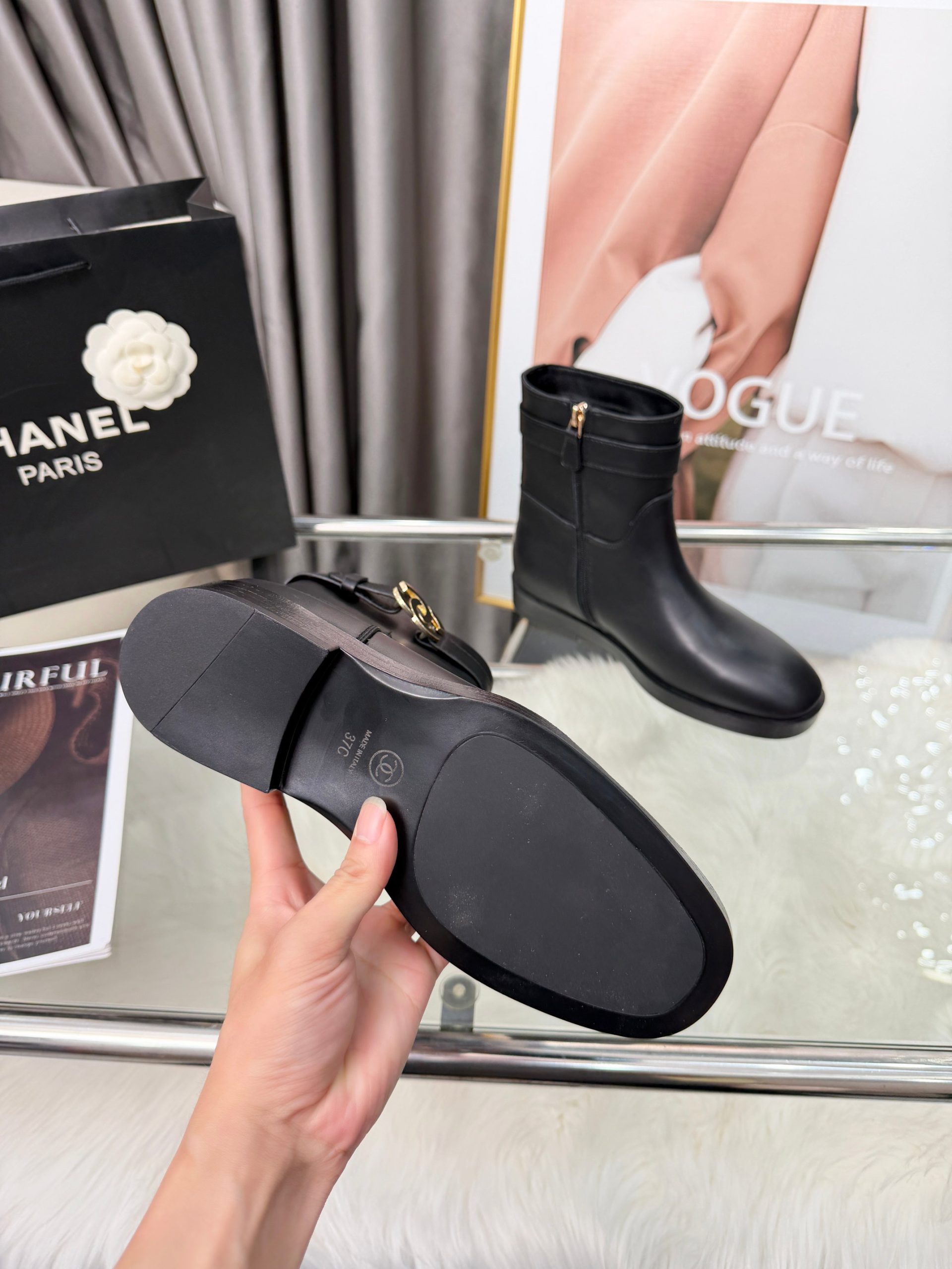 Boots - view 8