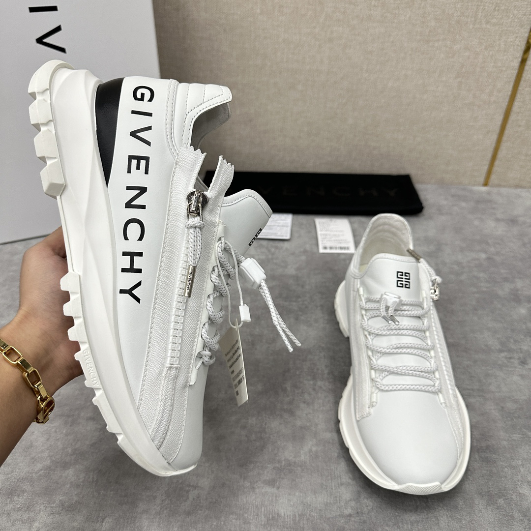 Shoes - view 4