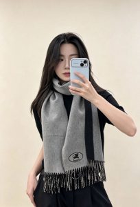 Scarf - view 2