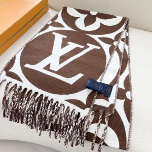 Louis Vuitton Scarf - view 4