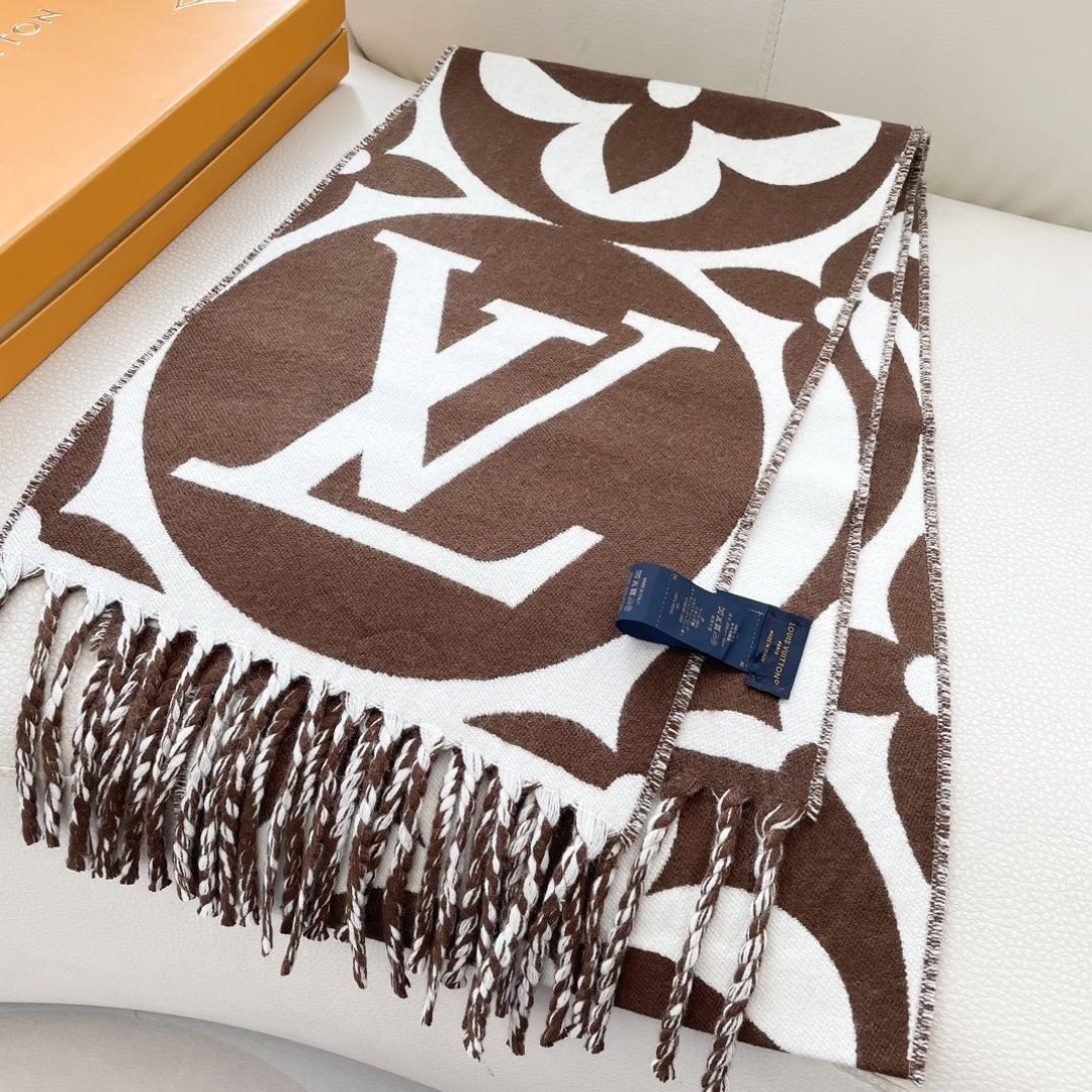 Louis Vuitton Scarf - view 4