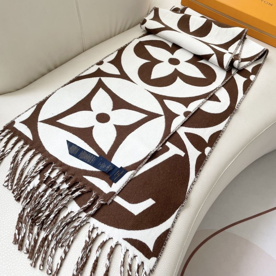 Louis Vuitton Scarf - view 7