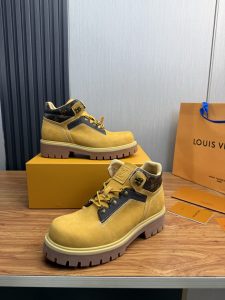 Louis Vuitton Boots - view 4