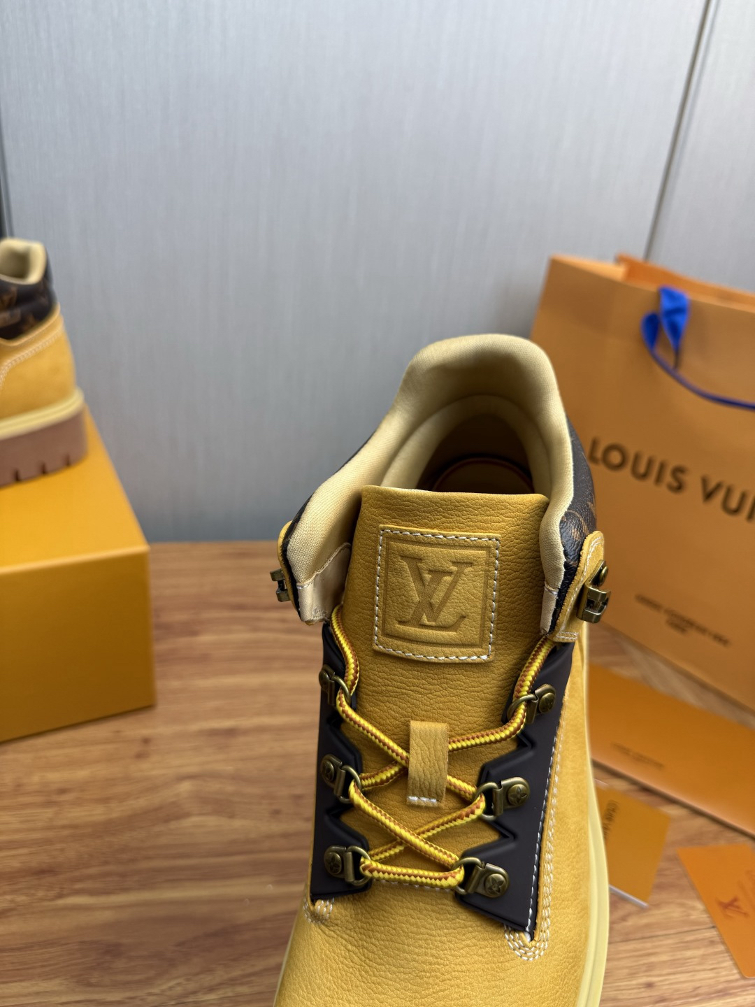 Louis Vuitton Boots - view 10