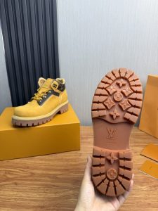 Louis Vuitton Boots - view 11