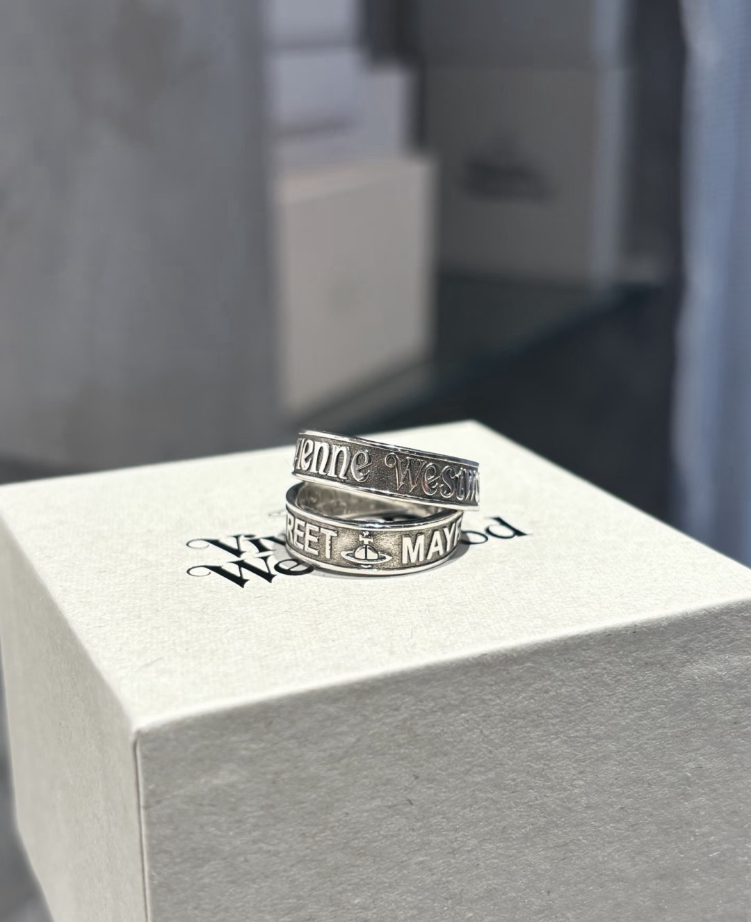 Vivienne Westwood Ring - view 3