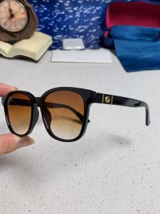 Sunglasses - view 6