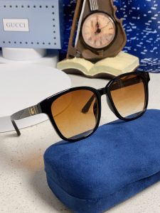 Sunglasses - view 10