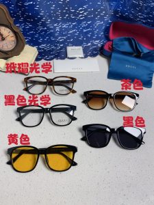 Sunglasses - view 12