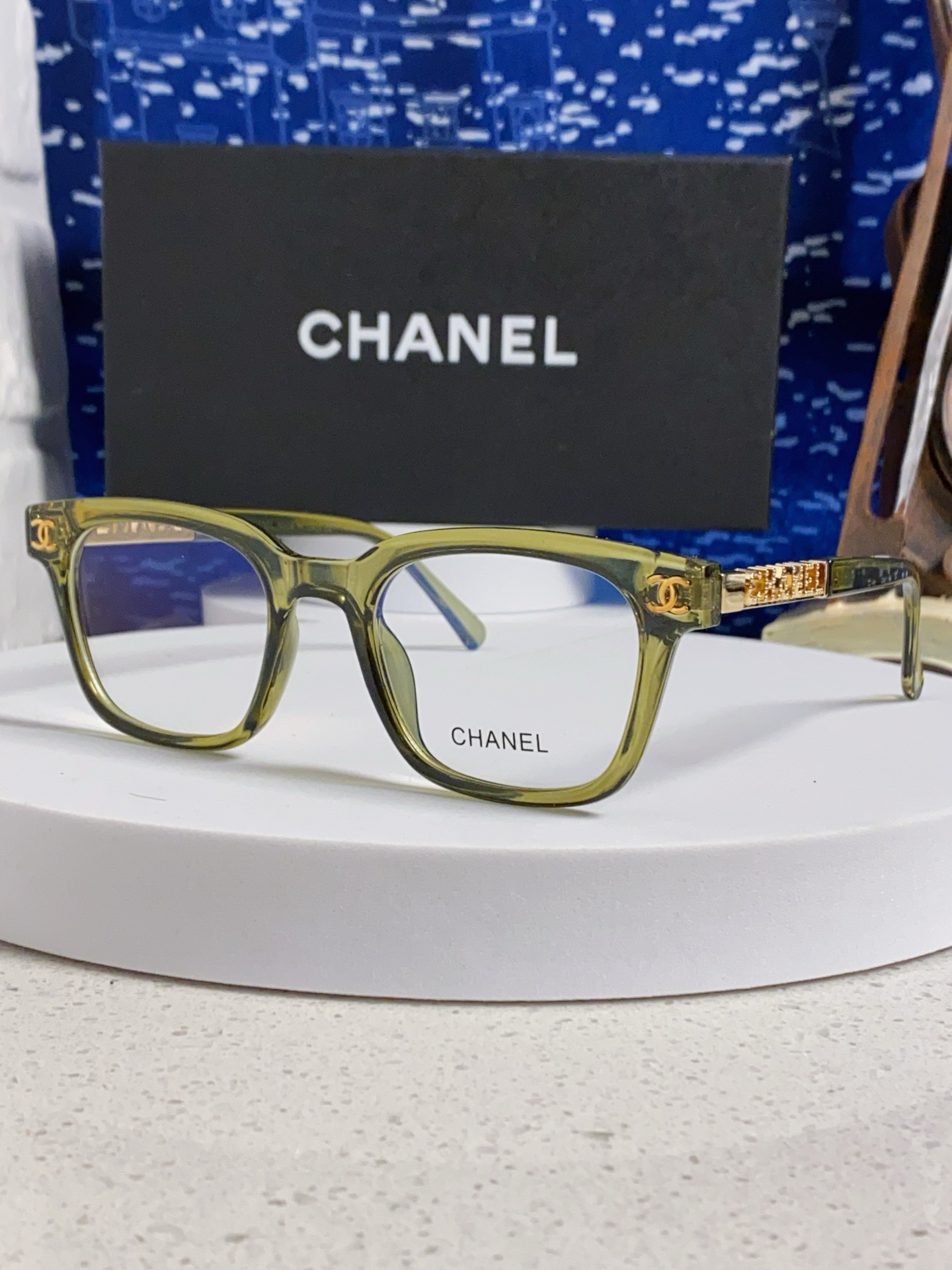 Optical Frames - view 1