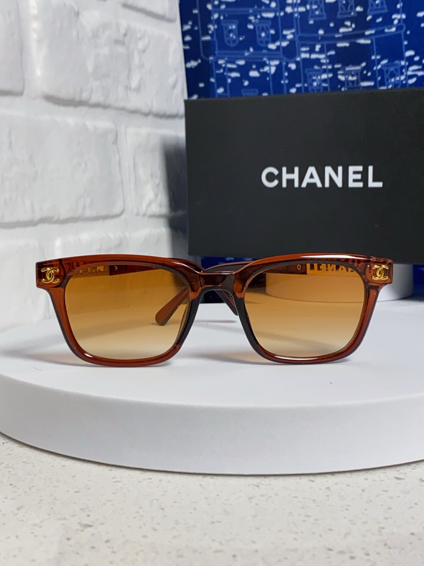 Optical Frames - view 2