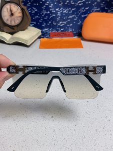 Hermès Sunglasses - view 5