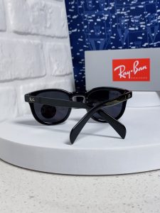 Sunglasses - view 3