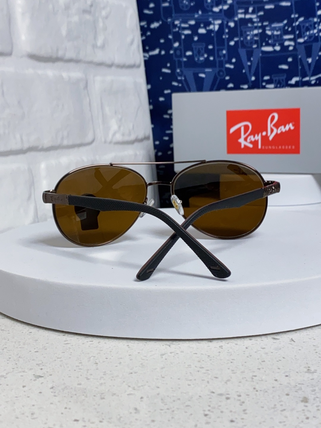 Sunglasses - view 3