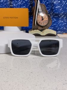 Louis Vuitton Sunglasses - view 9