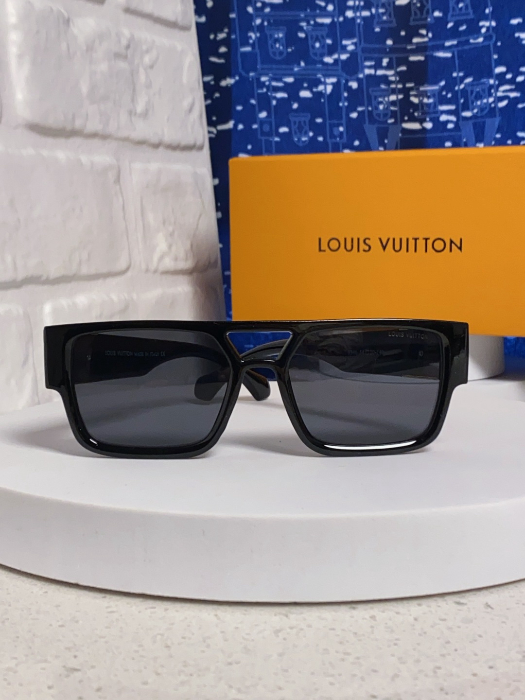 Louis Vuitton Sunglasses - view 2