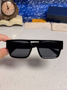 Louis Vuitton Sunglasses - view 4