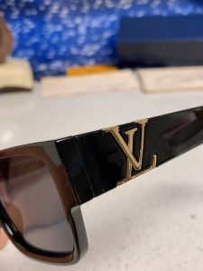 Louis Vuitton Sunglasses - view 7