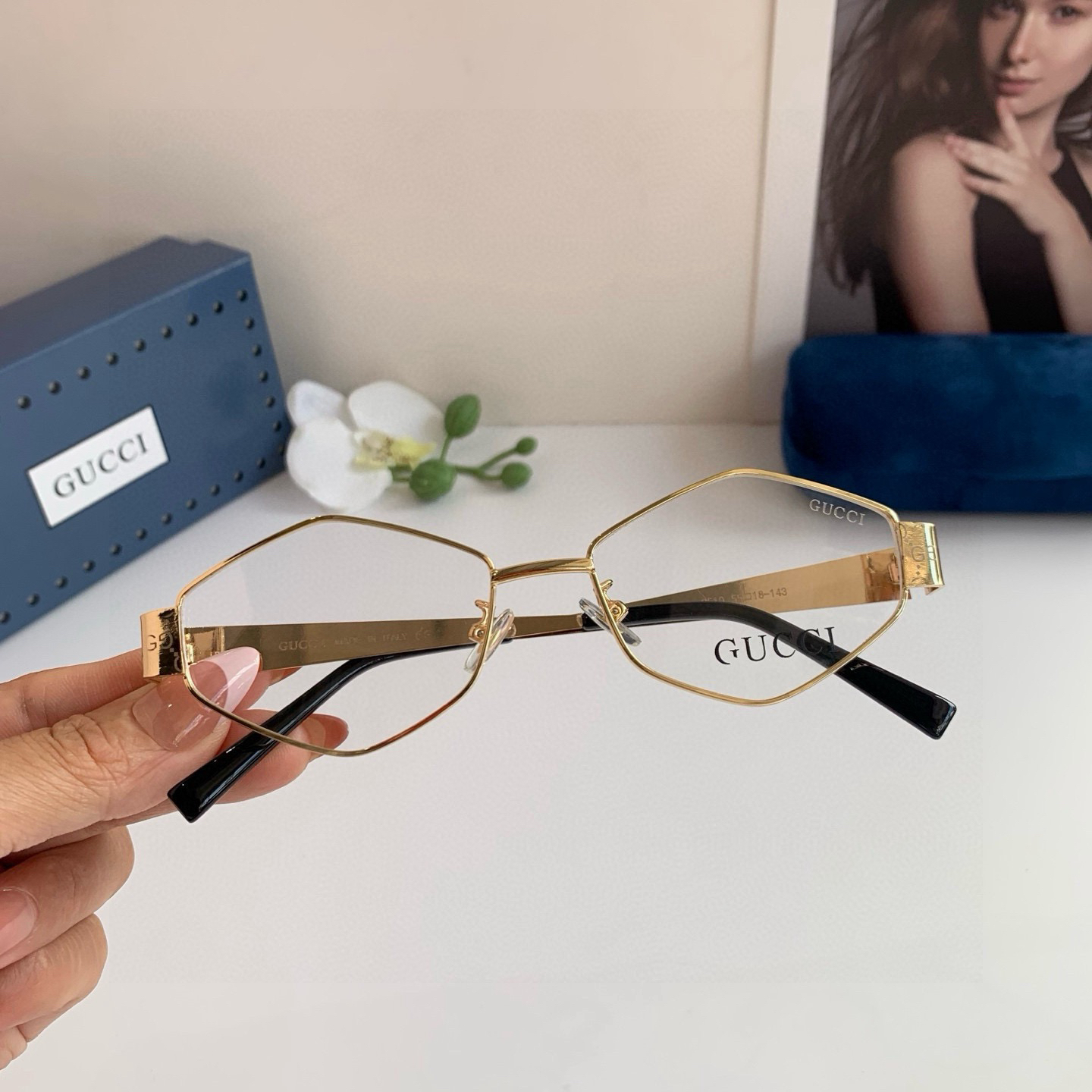 Gucci Sunglasses - view 3