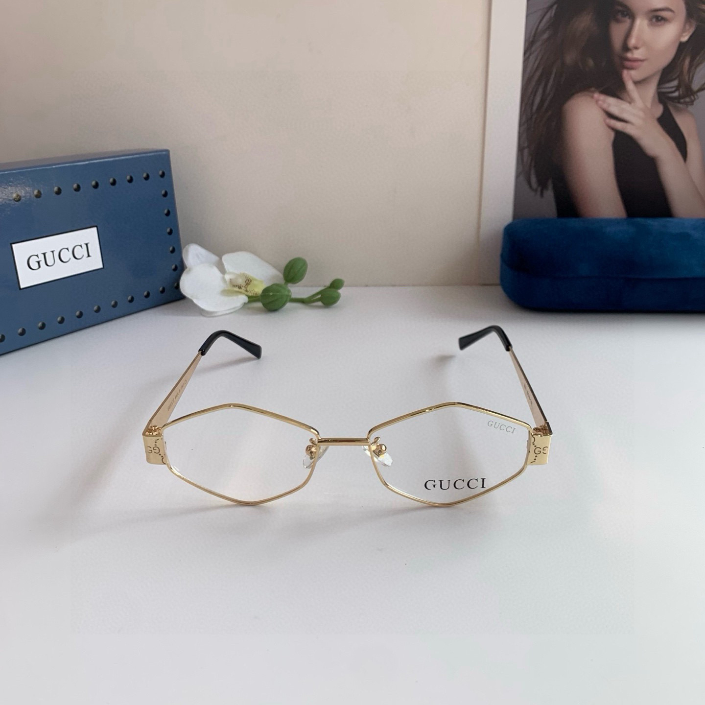 Gucci Sunglasses - view 4
