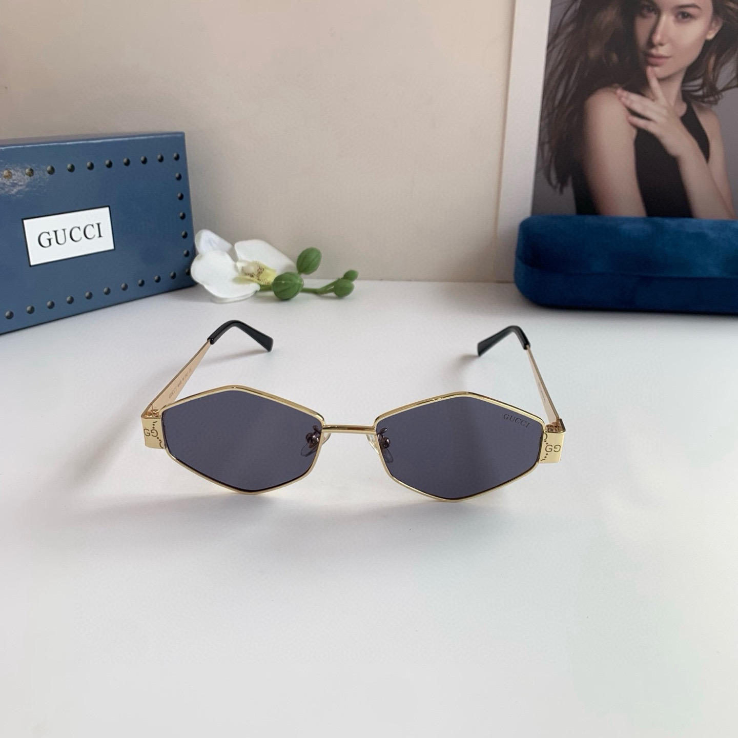 Gucci Sunglasses - view 4