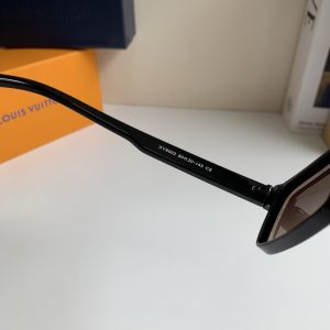 Louis Vuitton Sunglasses - view 8