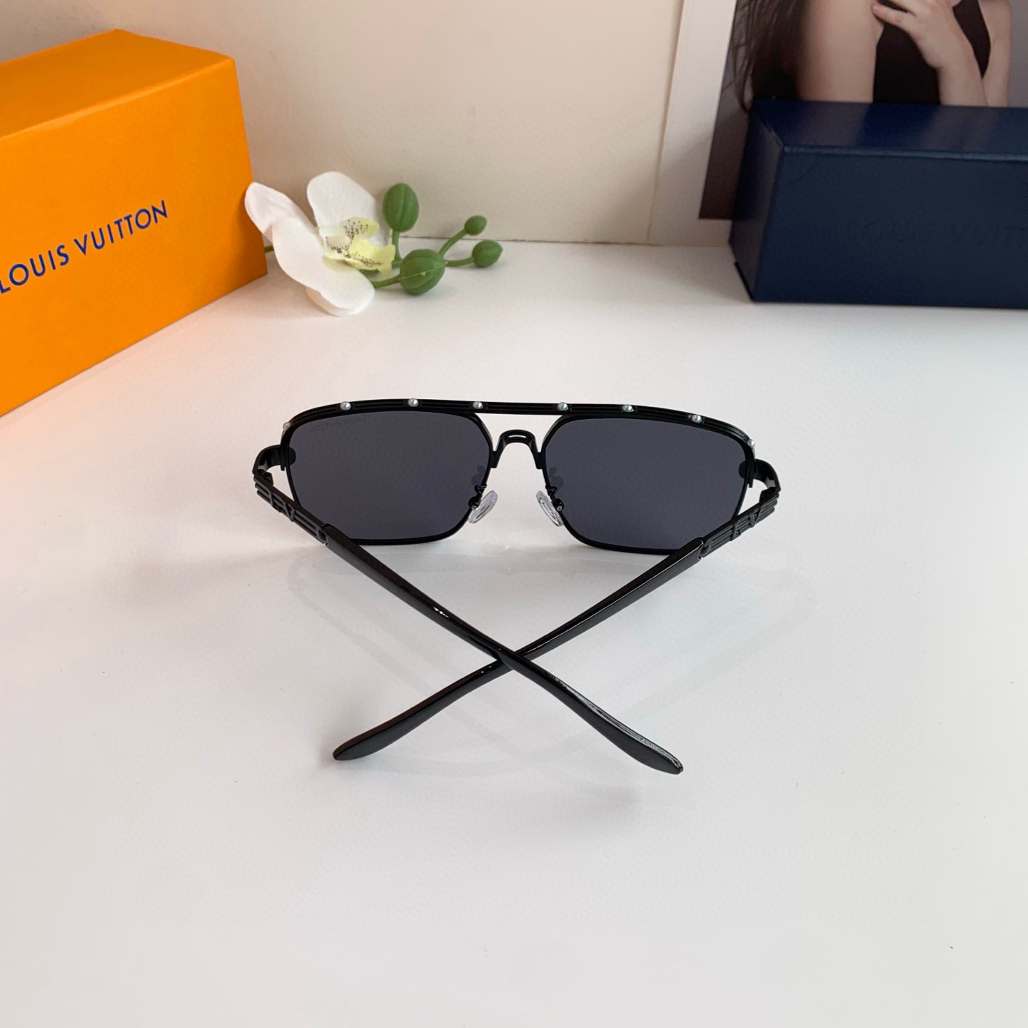 Louis Vuitton Sunglasses - view 7