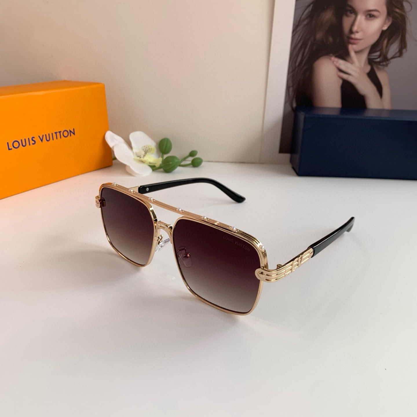Louis Vuitton Sunglasses - view 3