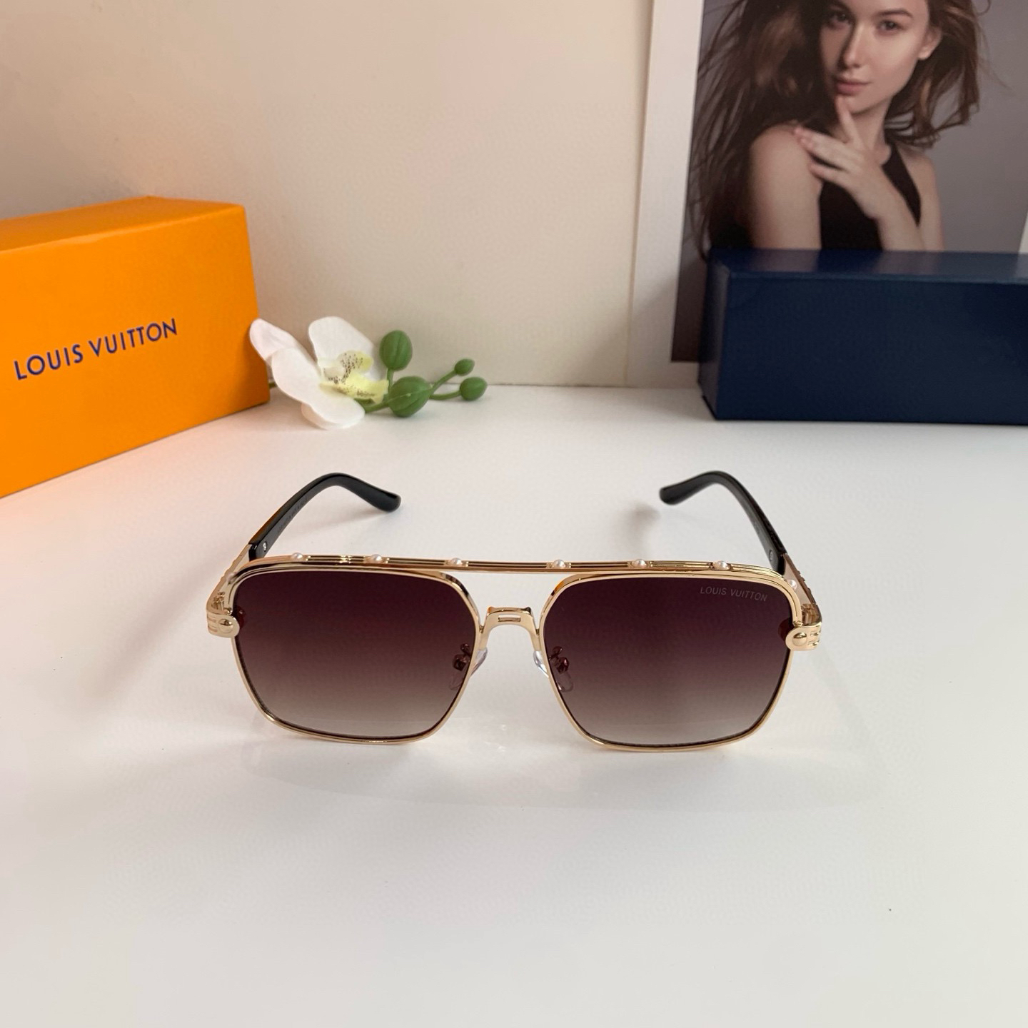 Louis Vuitton Sunglasses - view 4