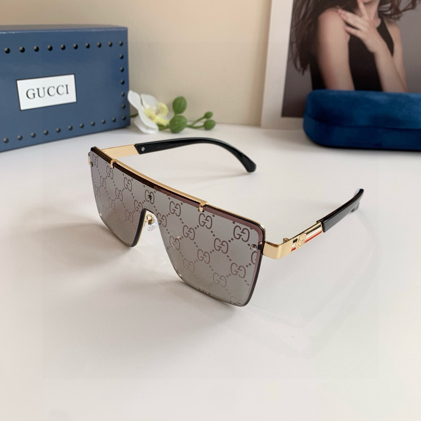 Gucci Sunglasses - view 2