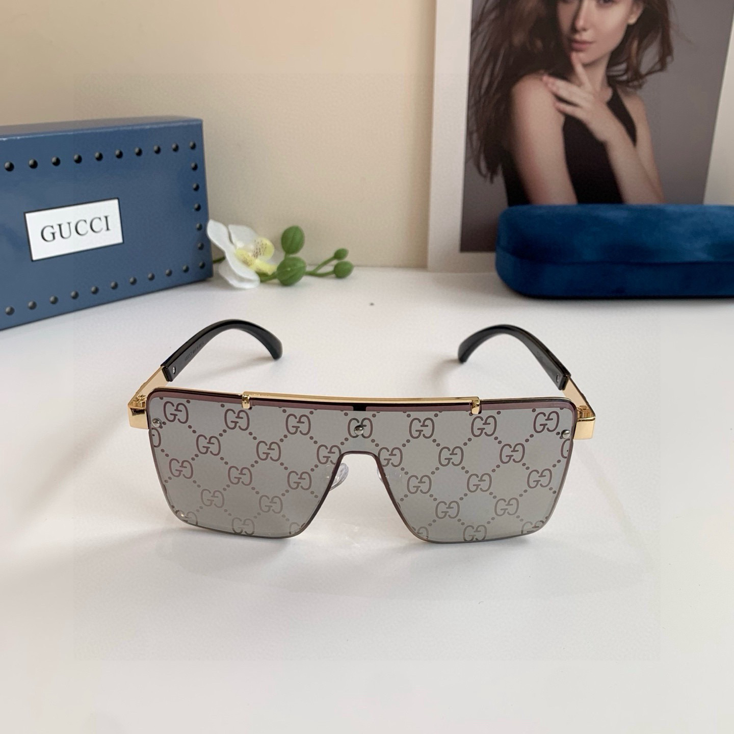 Gucci Sunglasses - view 3