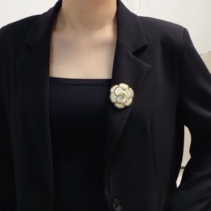 Brooch - view 2