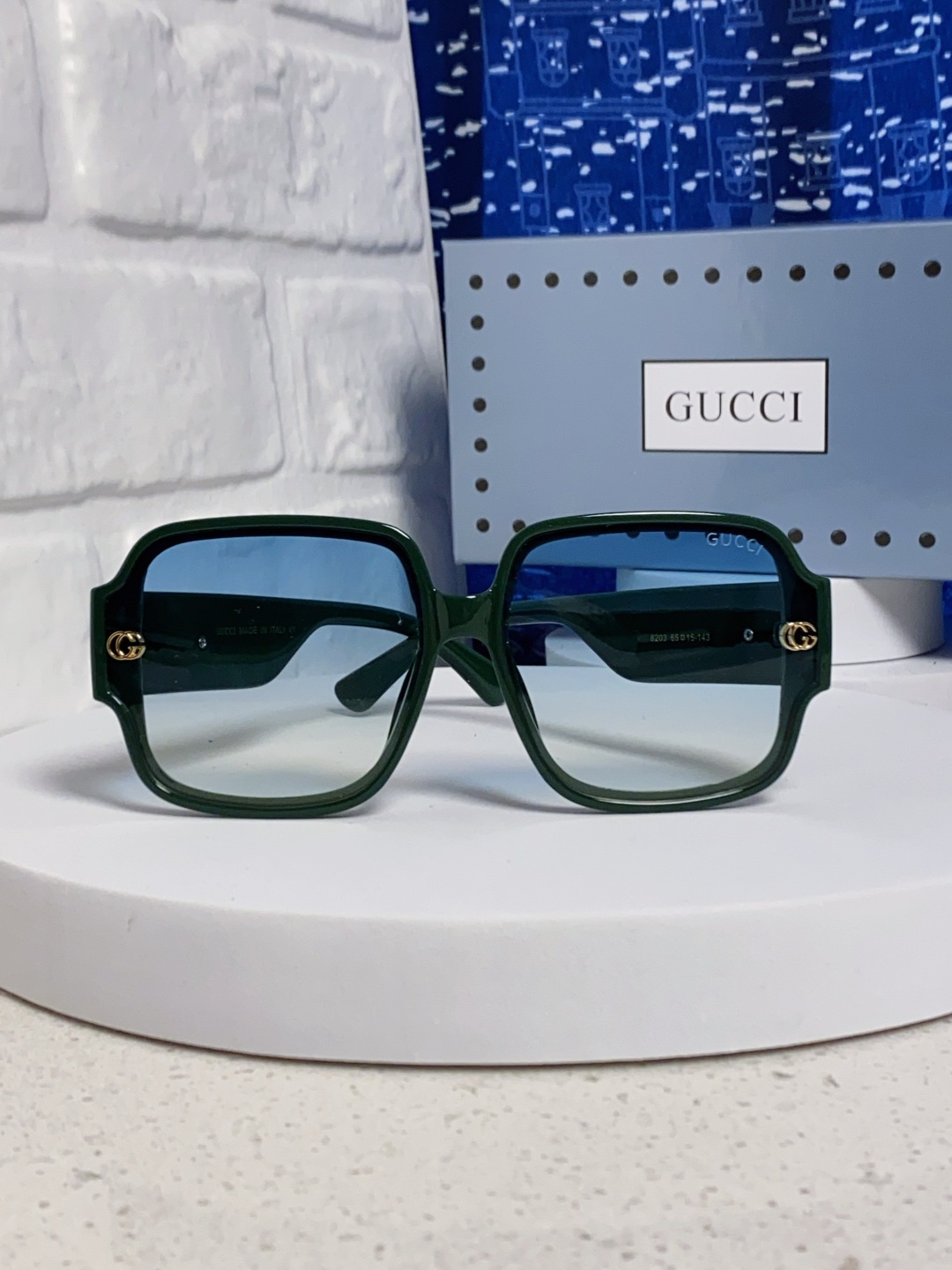 Gucci Sunglasses - view 2