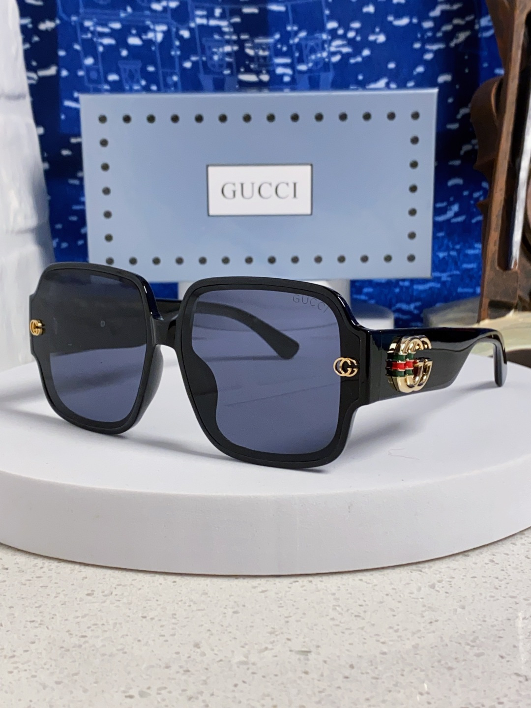 Gucci Sunglasses - view 1
