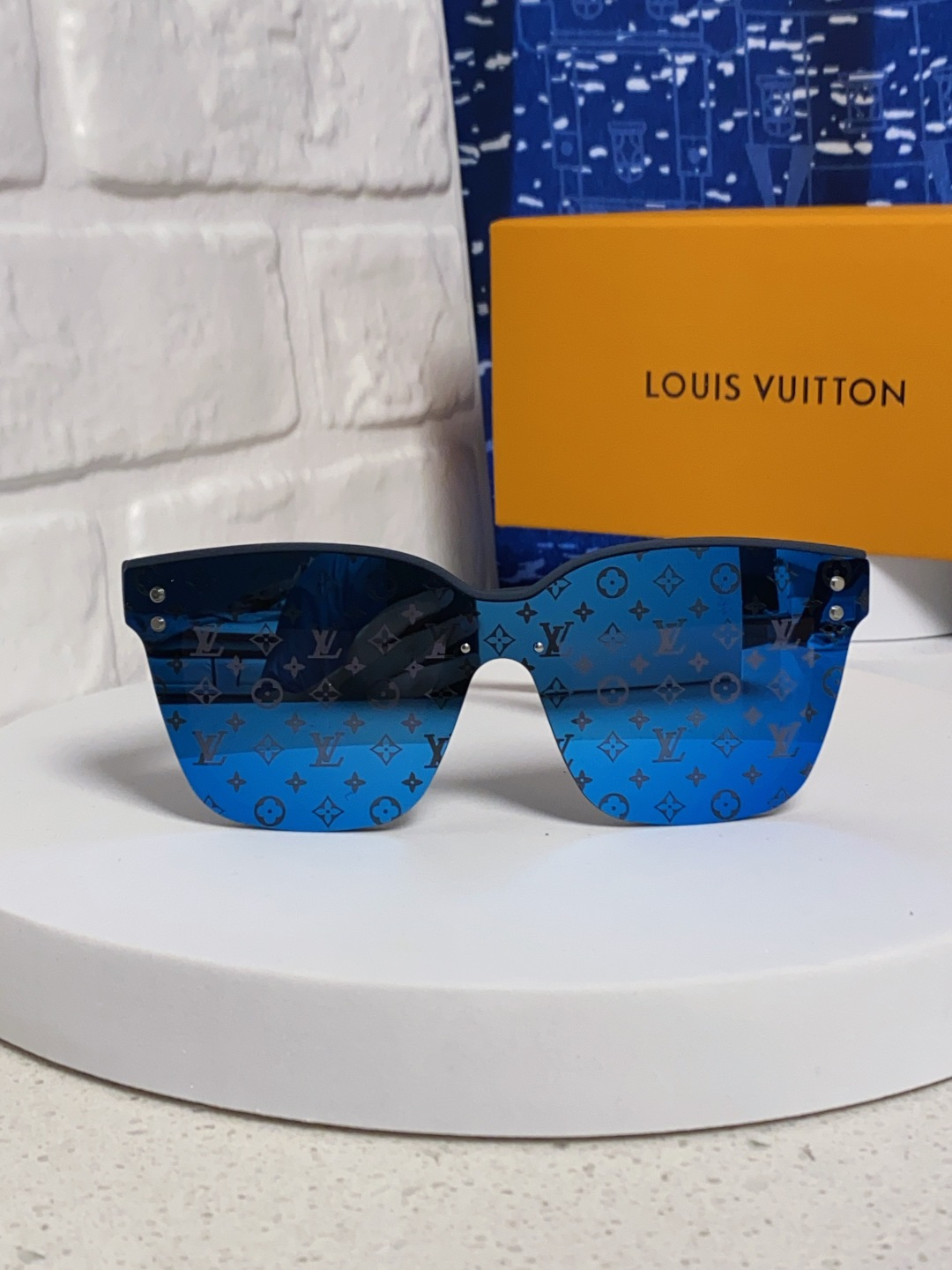 Sunglasses - view 2