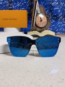 Sunglasses - view 9