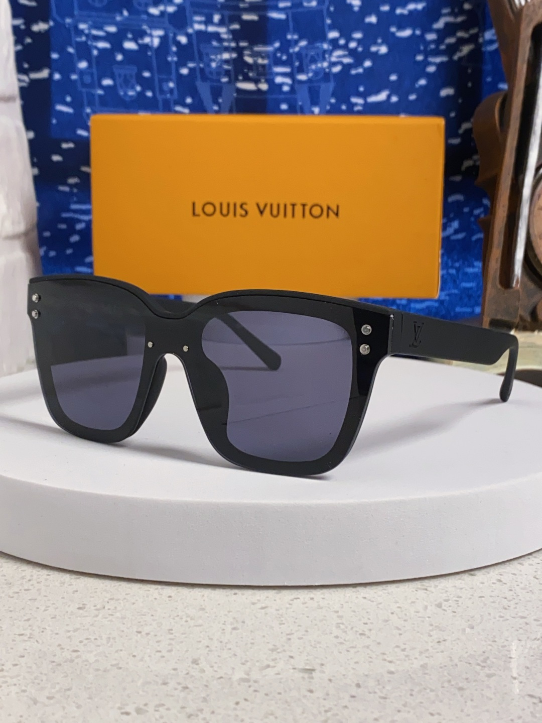 Sunglasses - view 1