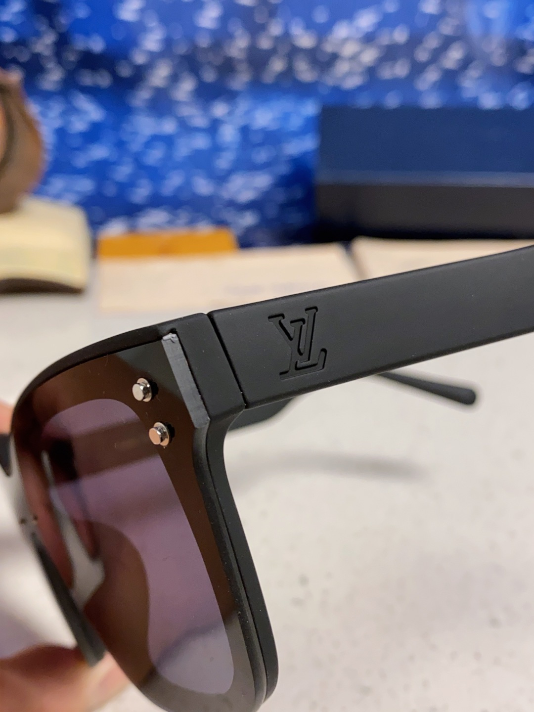 Sunglasses - view 7