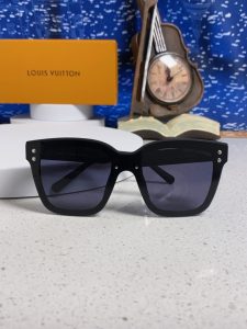 Sunglasses - view 9