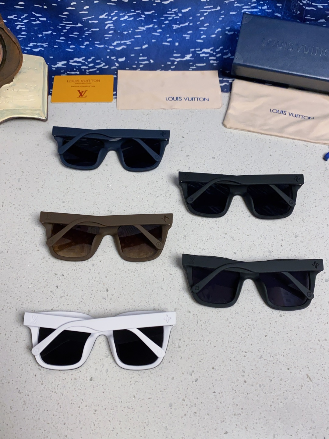Sunglasses - view 11