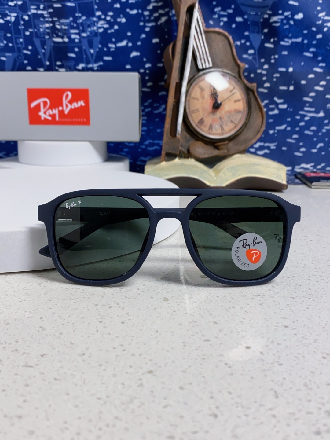 Sunglasses - view 9