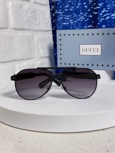 Gucci Sunglasses - view 2
