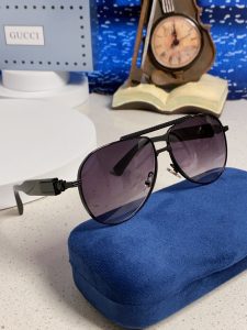 Gucci Sunglasses - view 10