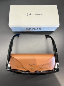 Sunglasses - view 3