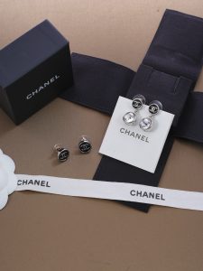 Chanel Jewelry - view 6