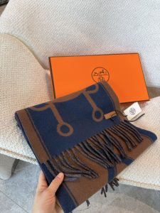 Scarf - view 2